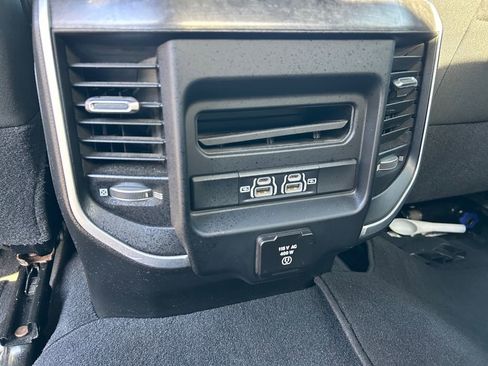 Used 2021 RAM 2500 Big Horn w/ Level B Equipment Group AWD/4WD image 33