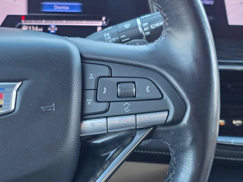 Used 2024 Cadillac Escalade Premium Luxury AWD/4WD image 35