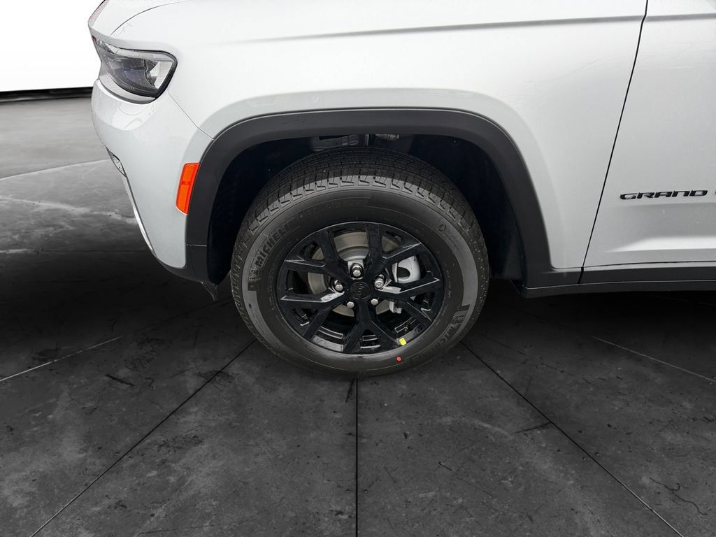 New 2026 Jeep Grand Cherokee Altitude AWD/4WD image 14
