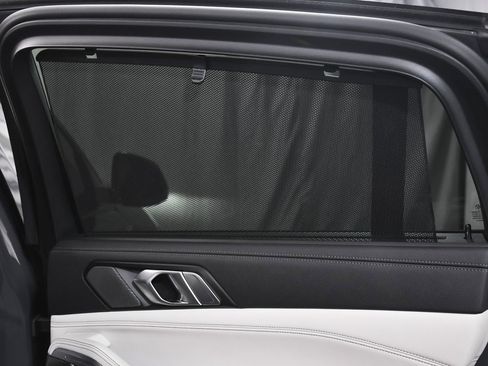 Used 2023 BMW X6 M50i w/ Executive Package image 15