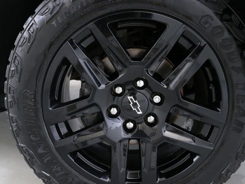 Used 2022 Chevrolet Silverado 1500 LT Trail Boss image 31