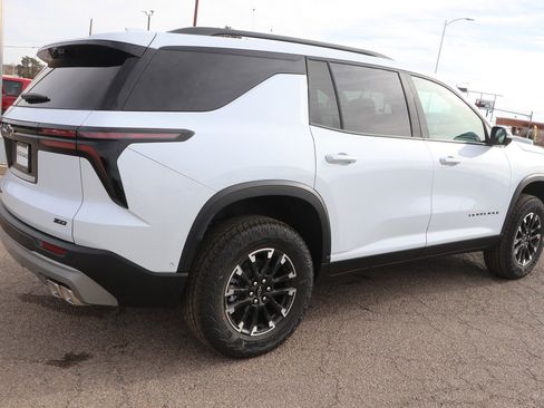 New 2026 Chevrolet Traverse Z71 w/ Enhanced Driving Package image 7