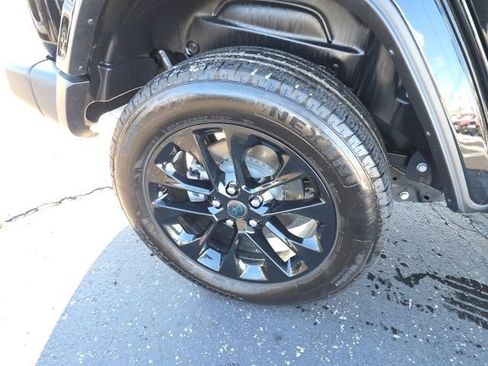 Used 2025 Jeep Wrangler Unlimited Sahara w/ Safety Group image 54