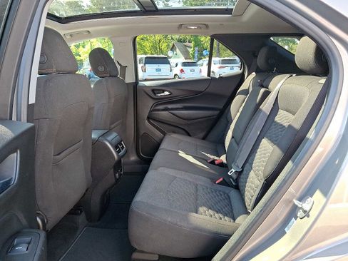 Used 2018 Chevrolet Equinox LT w/ Sun & Infotainment Package image 10