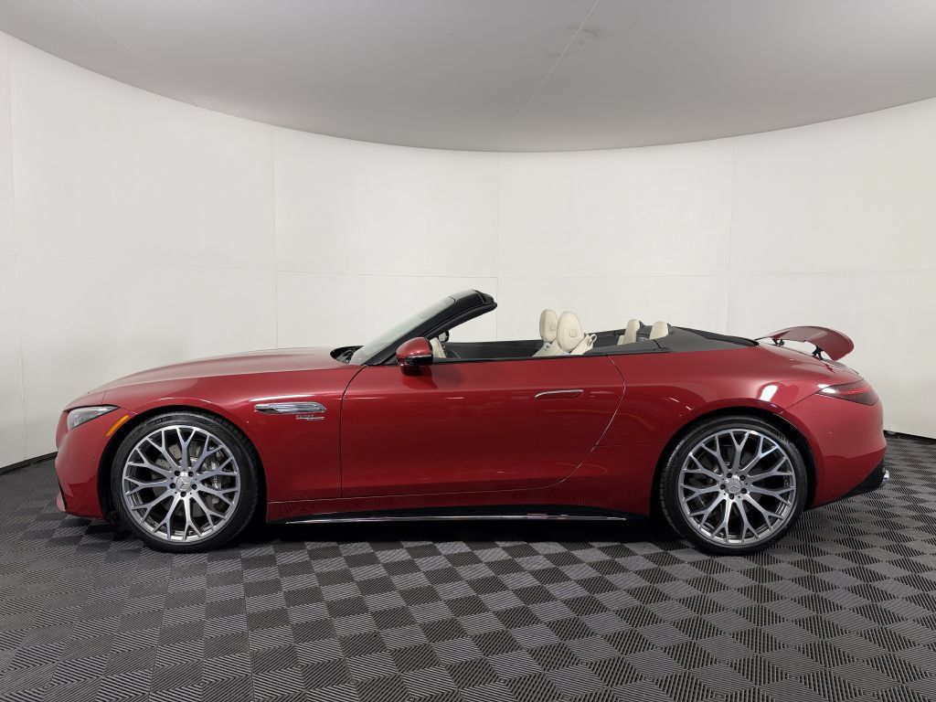 Used 2024 Mercedes-Benz SL 43 AMG image 38