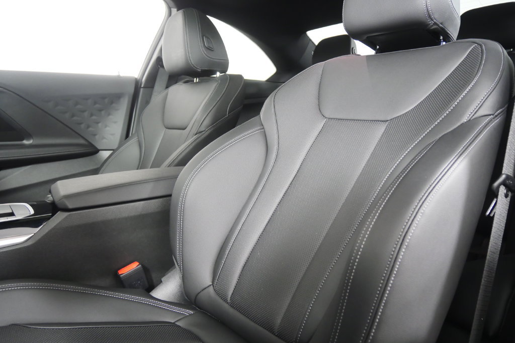Certified 2023 BMW 230i Coupe w/ Premium Package RWD image 11