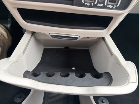 Used 2023 Chrysler Voyager LX FWD image 34