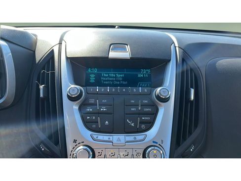 Certified 2011 Chevrolet Equinox LT w/ Driver Convenience Package image 18