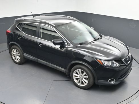Used 2018 Nissan Rogue Sport SV w/ SV Technology Package image 30