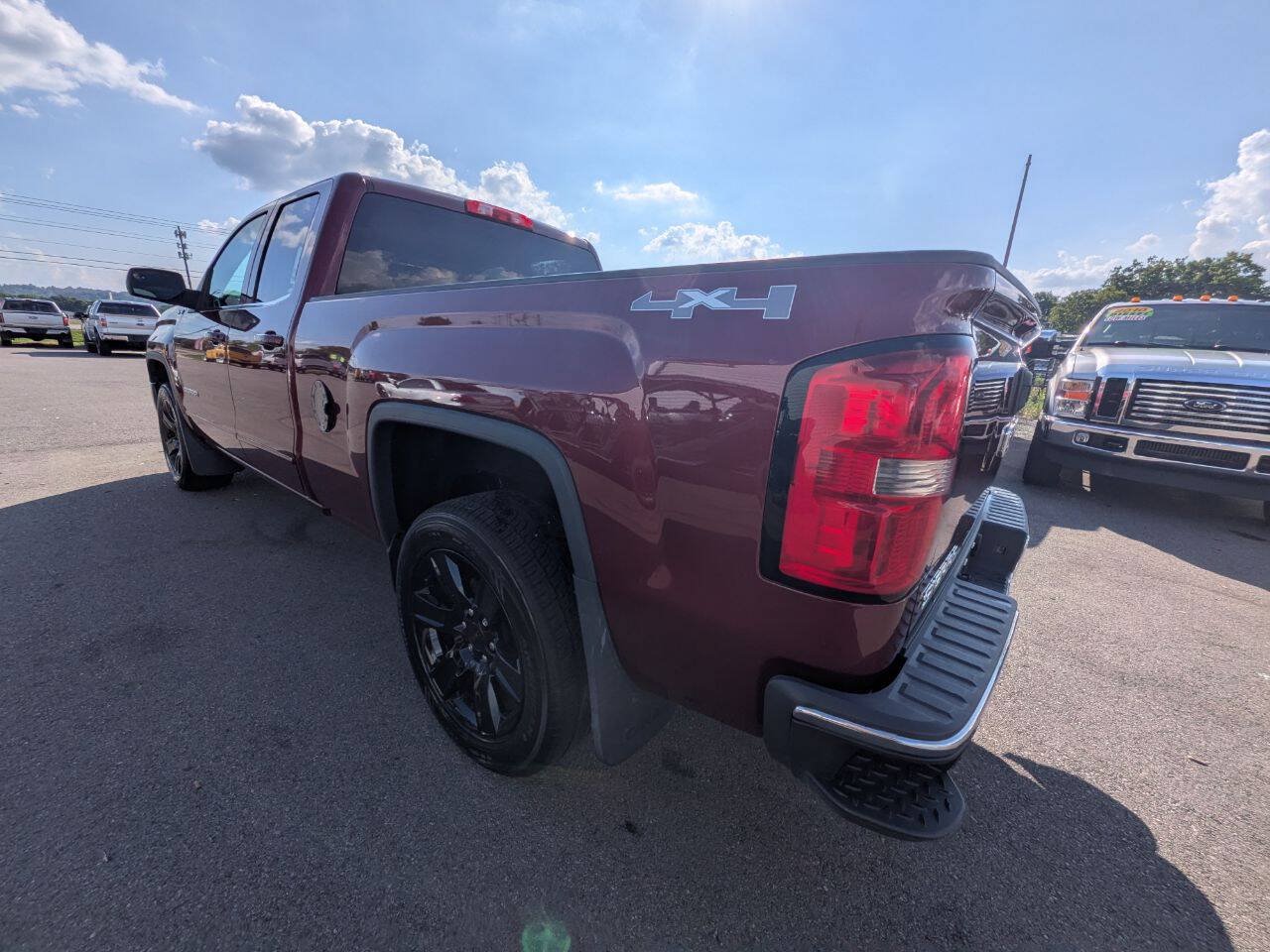 Used 2014 GMC Sierra 1500 SLE w/ SLE Value Package AWD/4WD image 4