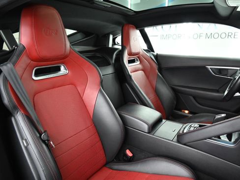 Used 2019 Jaguar F-TYPE R AWD/4WD image 23
