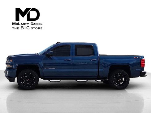 Used 2018 Chevrolet Silverado 1500 LT w/ All Star Edition image 3