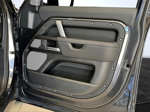 Used 2024 Land Rover Defender 130 Outbound image 24