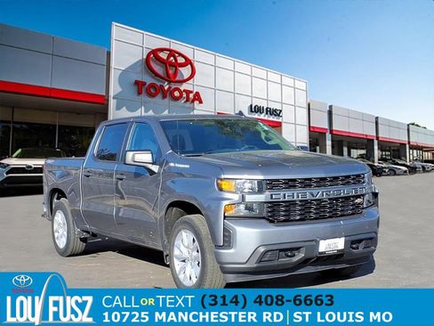 Used 2021 Chevrolet Silverado 1500 Custom image 1