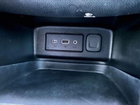 Used 2020 Chevrolet Equinox LT FWD image 34