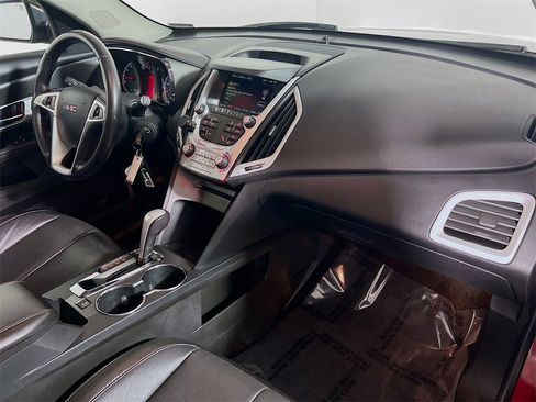 Used 2015 GMC Terrain SLT image 26