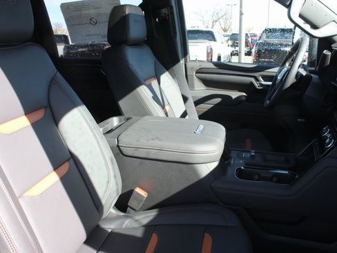 New 2026 GMC Sierra 2500 AT4 w/ AT4 Premium Plus Package image 33