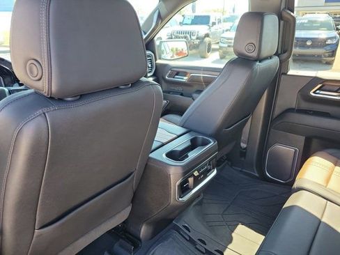 Used 2024 Chevrolet Silverado 1500 High Country image 17
