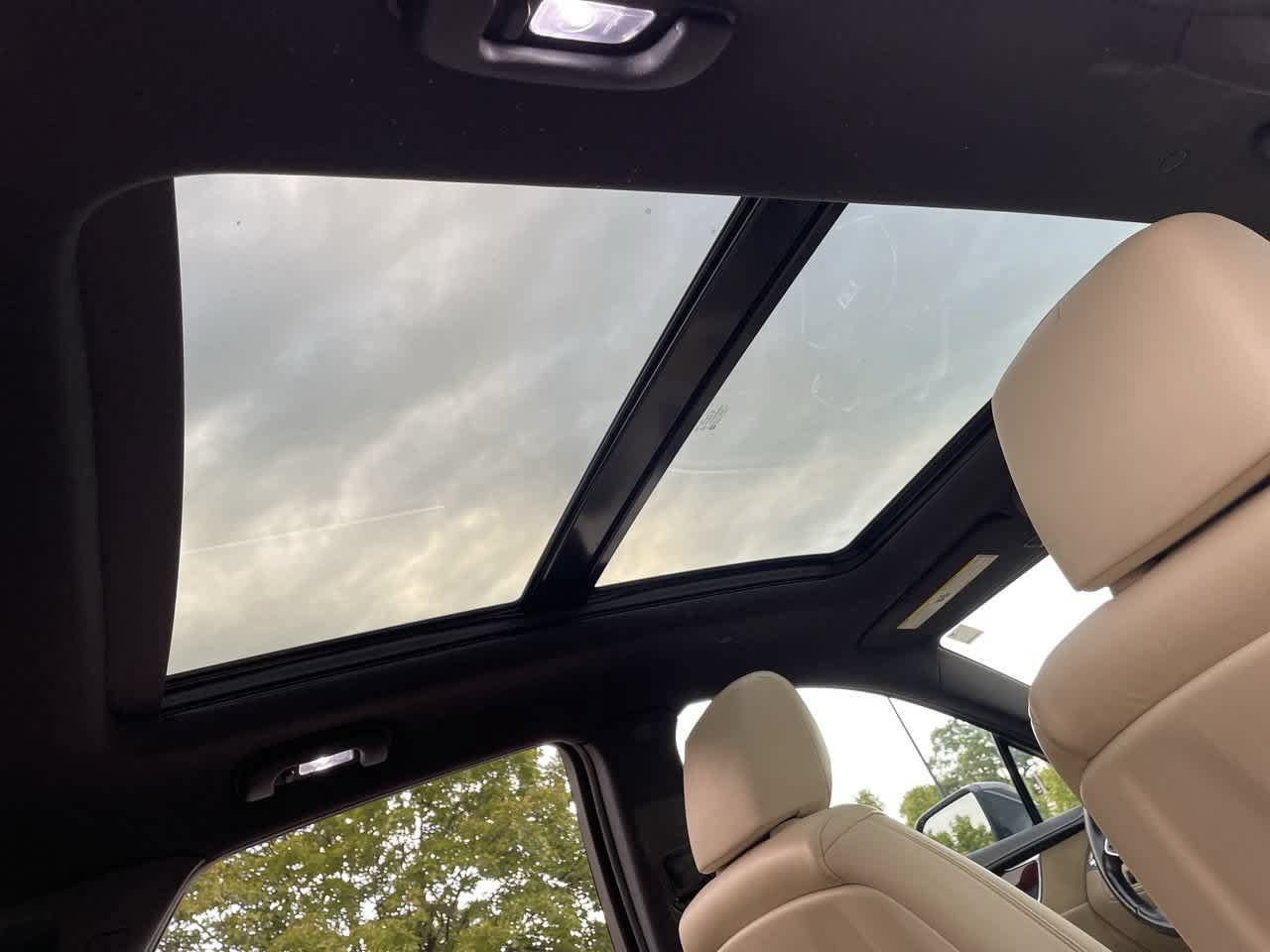 Used 2019 Cadillac XT5 Luxury FWD image 21
