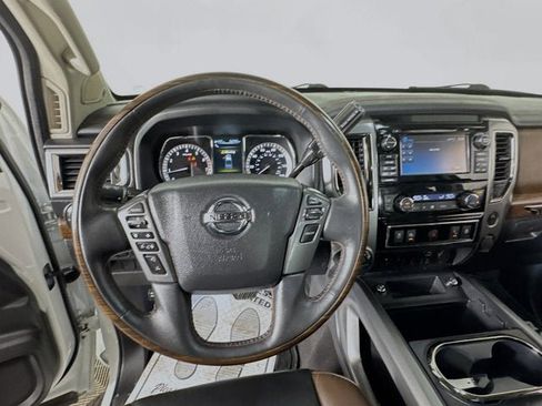 Used 2017 Nissan Titan Platinum Reserve image 10