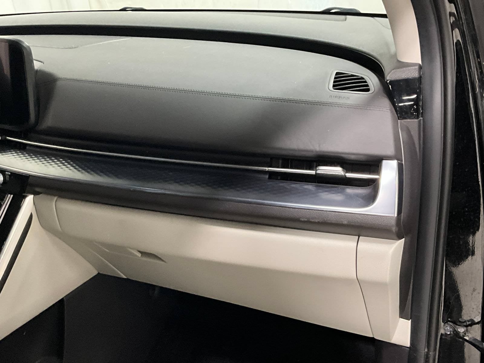 Used 2024 Kia Carnival SX Prestige FWD image 16