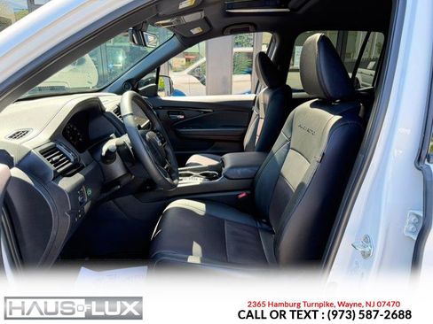 Used 2025 Honda Ridgeline Black Edition image 16