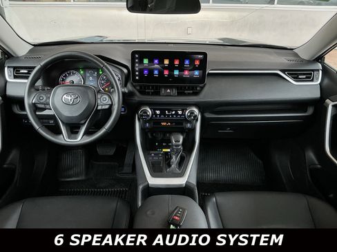 Used 2022 Toyota RAV4 XLE Premium image 4