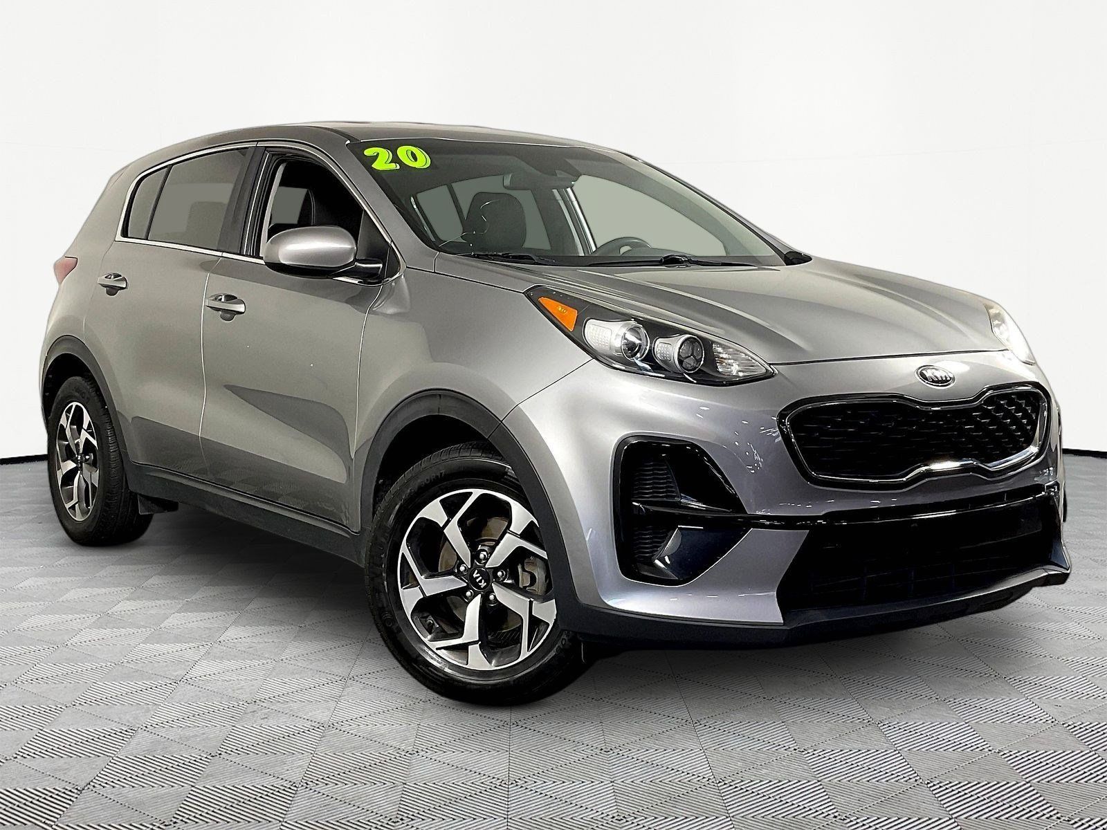 Used 2020 Kia Sportage LX FWD image 3