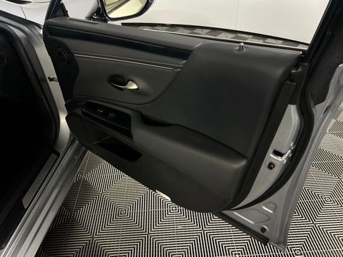 Used 2025 Lexus ES 350 image 32