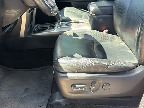 Used 2010 Toyota 4Runner Limited image 9