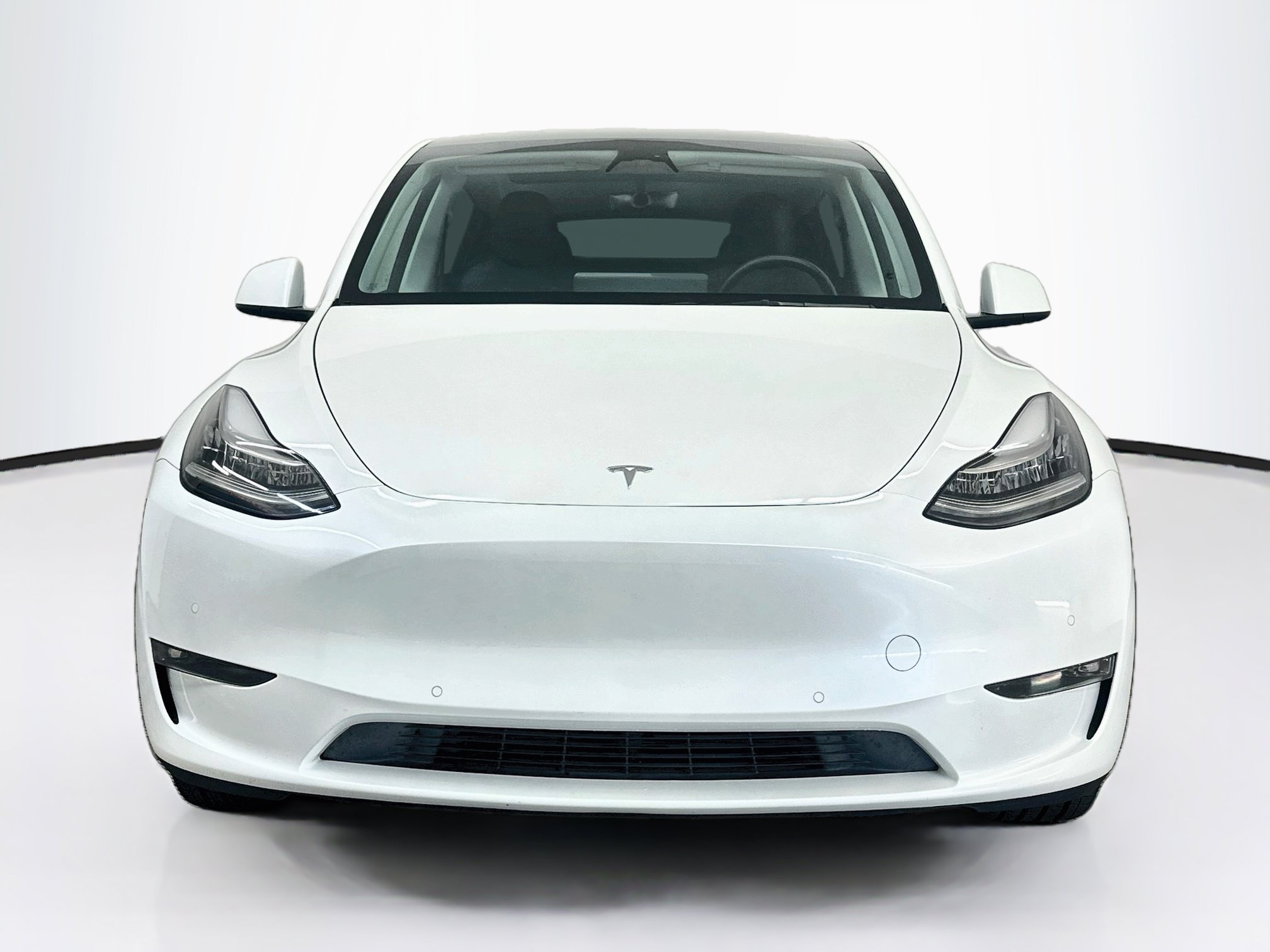 Used 2022 Tesla Model Y Long Range AWD/4WD image 2