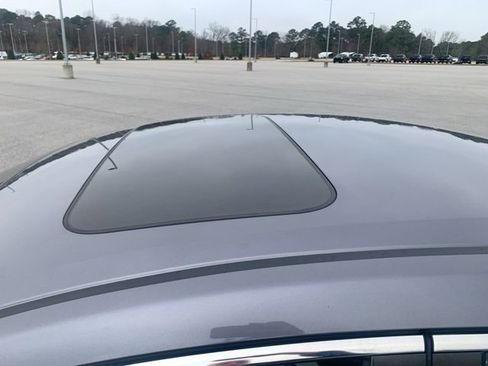 Used 2017 Honda Civic EX-L image 13