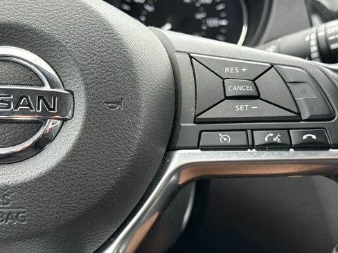 Used 2017 Nissan Rogue Sport SL AWD/4WD image 10