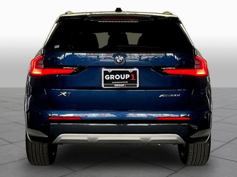 Used 2025 BMW X1 xDrive28i image 4