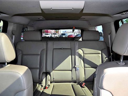 Used 2015 Chevrolet Tahoe LT image 33