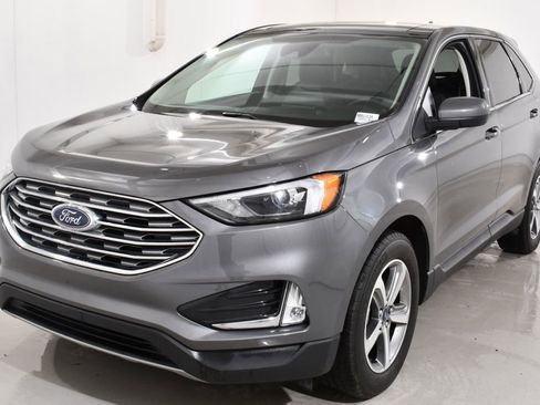 Used 2022 Ford Edge SEL w/ Convenience Package AWD/4WD image 2