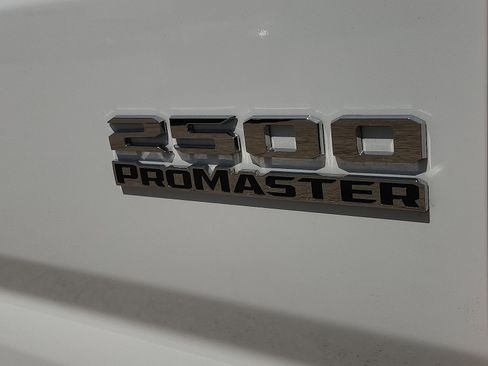 Used 2025 RAM ProMaster 2500 w/ U-Haul Equipment Group FWD image 8