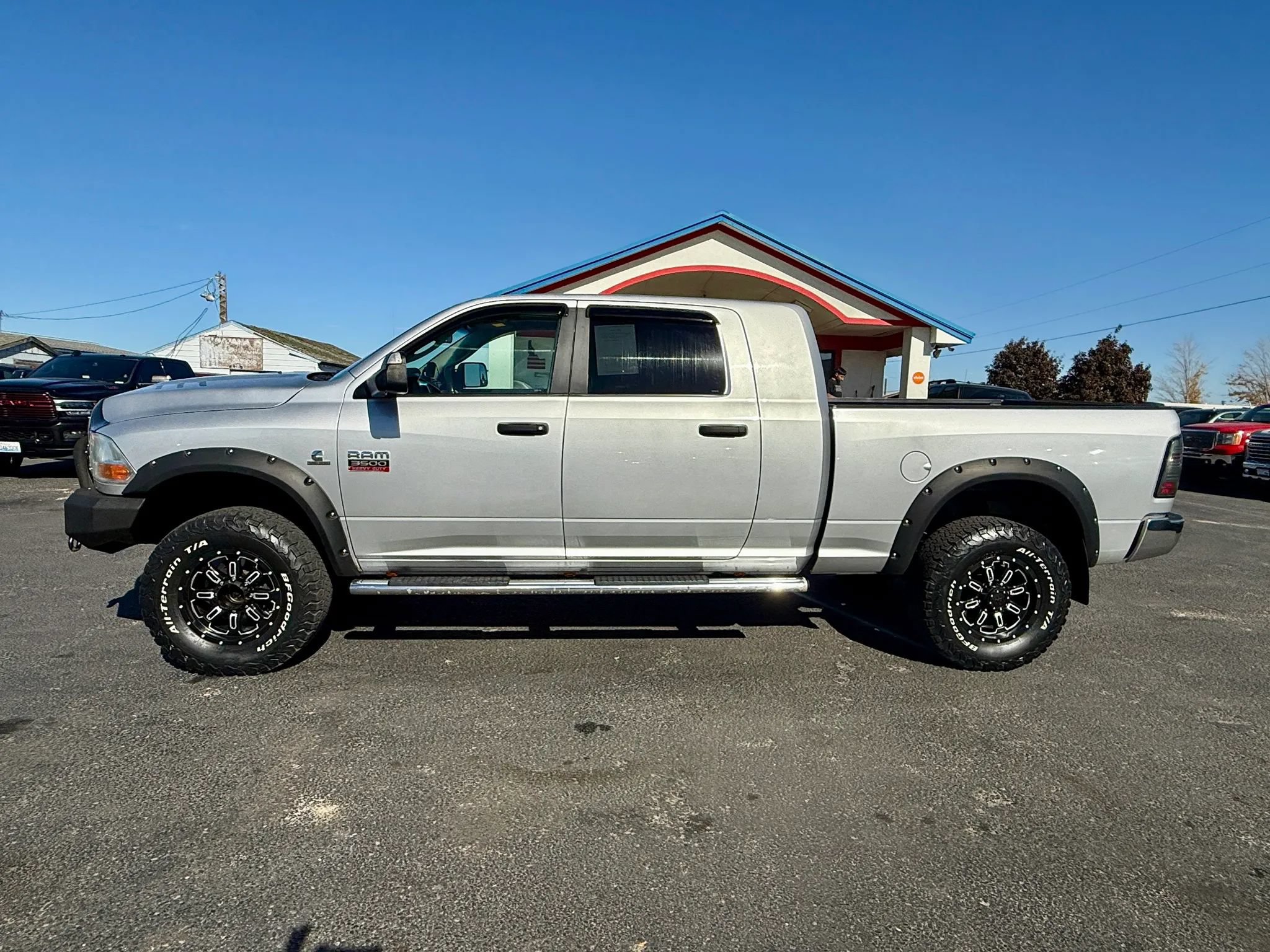 Used 2011 RAM 3500 SLT w/ Technology Group AWD/4WD image 2