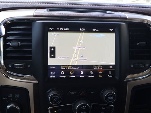 Used 2018 RAM 2500 Longhorn AWD/4WD image 14