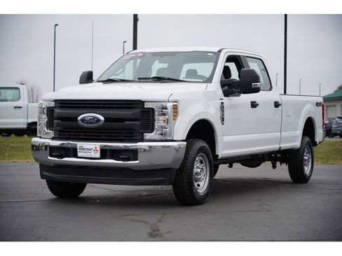 Used 2019 Ford F250 XL w/ Power Equipment Group image 7