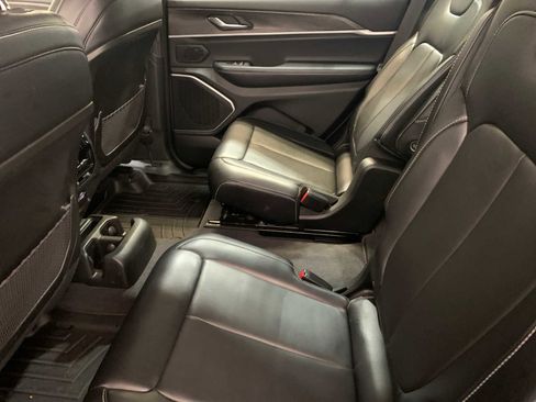 Used 2021 Jeep Grand Cherokee L Limited image 5