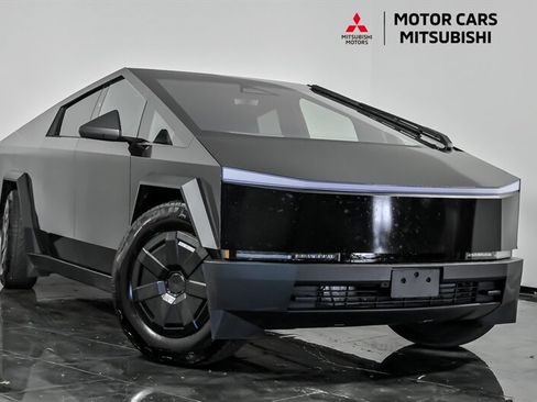 Used 2024 Tesla Cybertruck AWD Crew Cab image 1