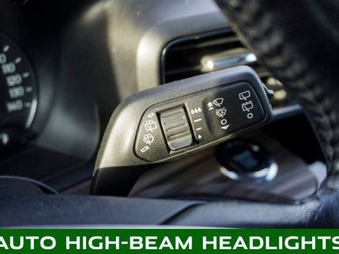 Used 2022 Ford Explorer Limited image 26