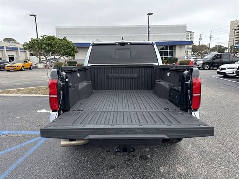 Used 2024 Toyota Tacoma TRD Off-Road w/ TRD Off Road Premium Package image 30