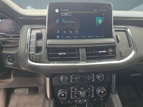 Used 2022 Chevrolet Tahoe Z71 w/ Luxury Package image 22