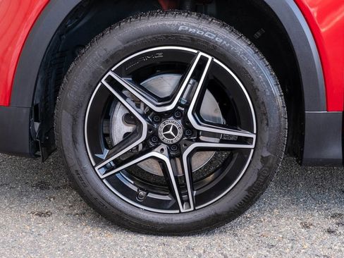 Used 2021 Mercedes-Benz GLB 250 GLB 250 image 30