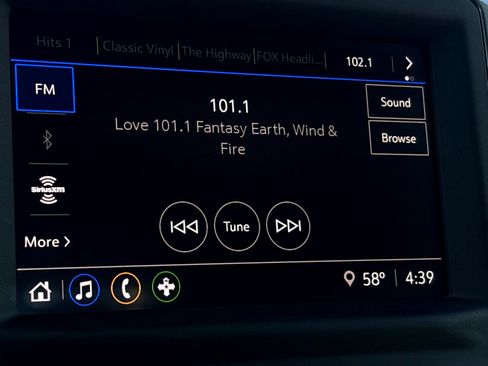 Used 2024 Chevrolet Silverado 2500 Custom w/ Custom Value Package image 7