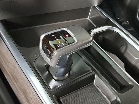 Used 2022 Chevrolet Silverado 1500 LTZ image 32