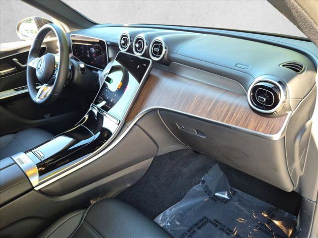 Used 2025 Mercedes-Benz GLC 300 4MATIC image 21