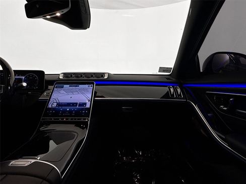 Used 2023 Mercedes-Benz S 500 4MATIC w/ AMG Line image 20